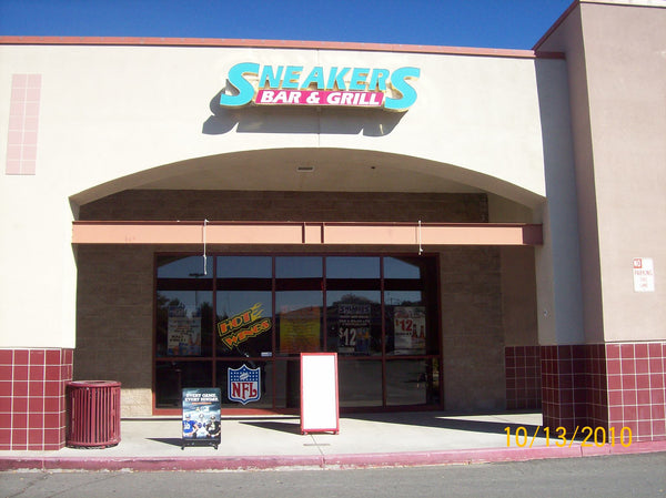 Image of bar the Sneakers 1