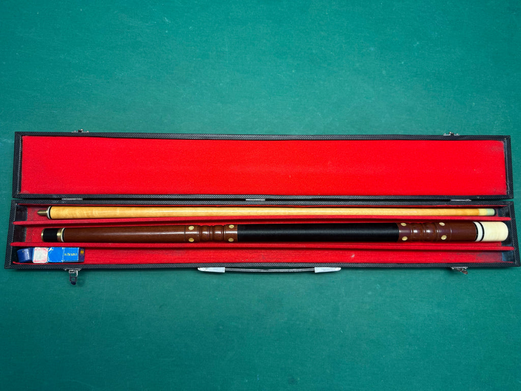 Hoppe-Style Butt with Decorative Turned Butt Sleeve Cue w/ Hard Case