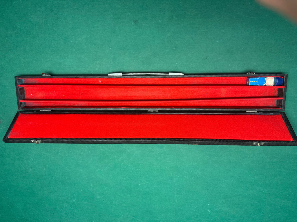 Hoppe-Style Butt with Decorative Turned Butt Sleeve Cue w/ Hard Case
