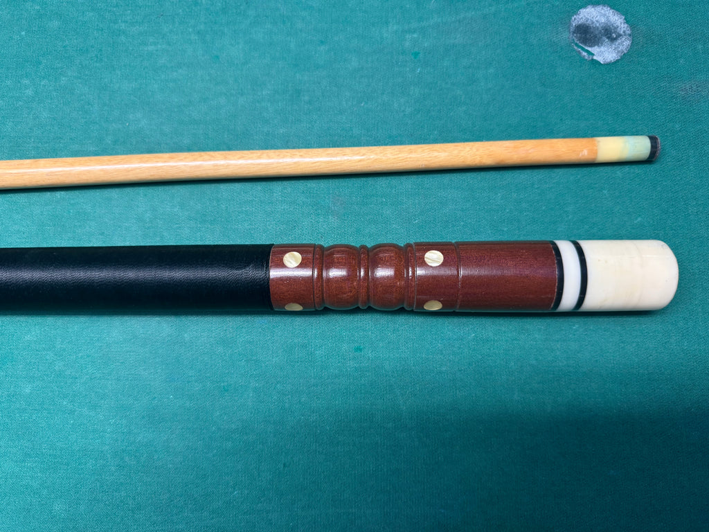 Hoppe-Style Butt with Decorative Turned Butt Sleeve Cue w/ Hard Case