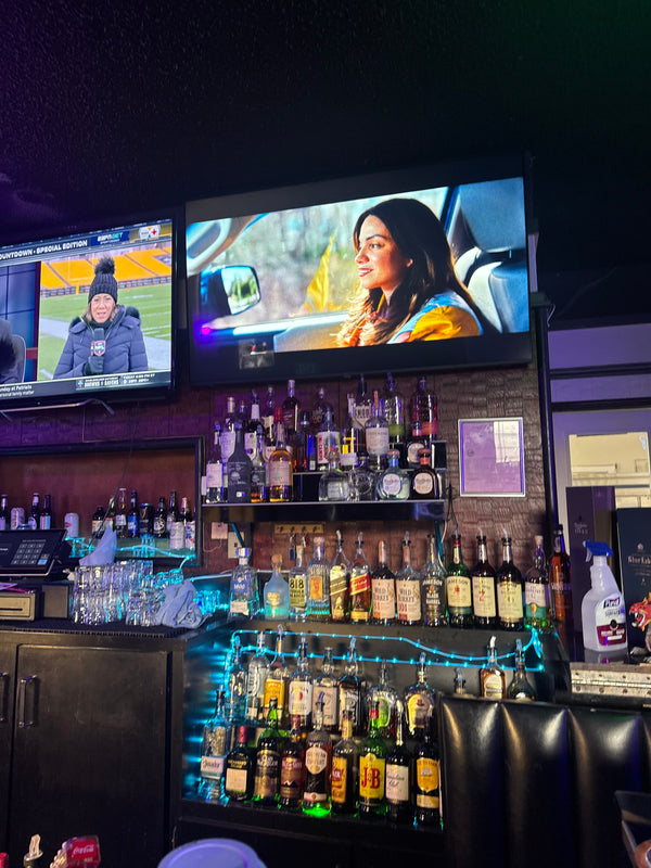 Image of bar the The Dragon Dive Bar and Burgers 1