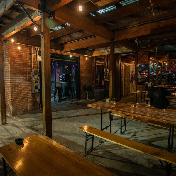 Image of bar the 40 Mile Saloon 1