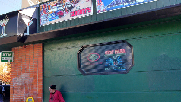 Image of bar the Clooney's Pub 1