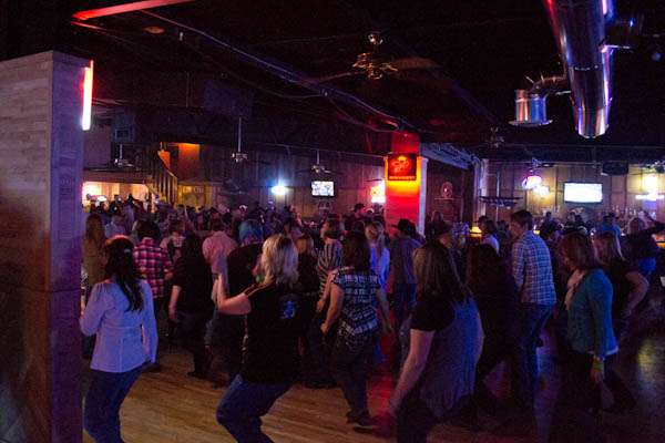 Image of bar the Bo's Barn Dancehall 1