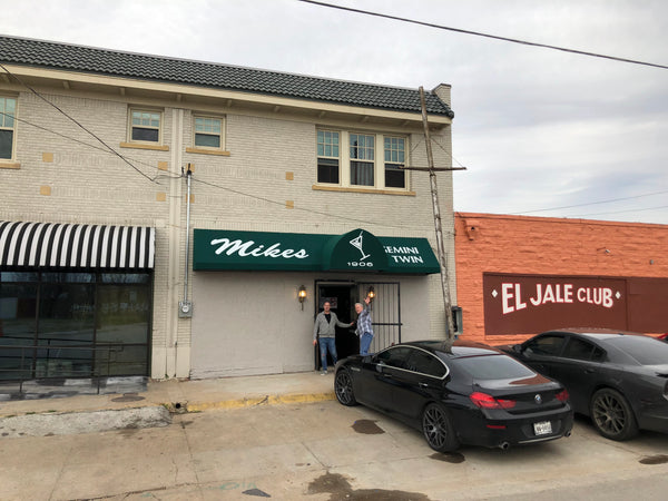 Image of bar the Mike’s Gemini Twin Lounge 1