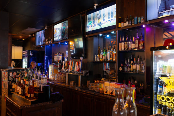 Image of bar the The Watershed Pub and Kitchen 1