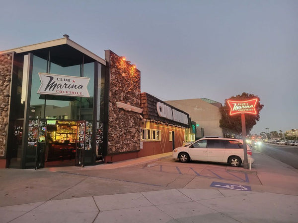 Image of bar the Club Marina 1
