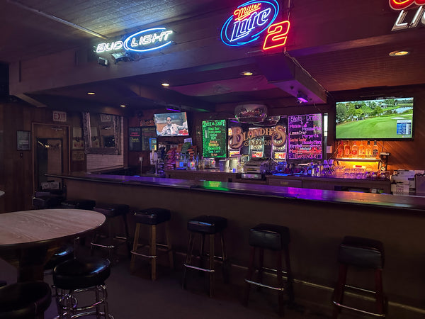Image of bar the Blondie's Saloon 1