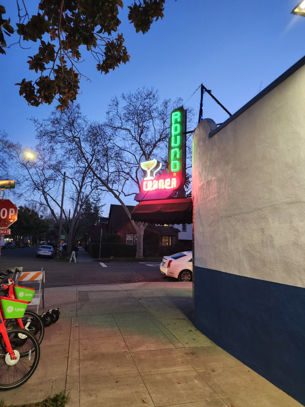 Image of bar the Round Corner 1