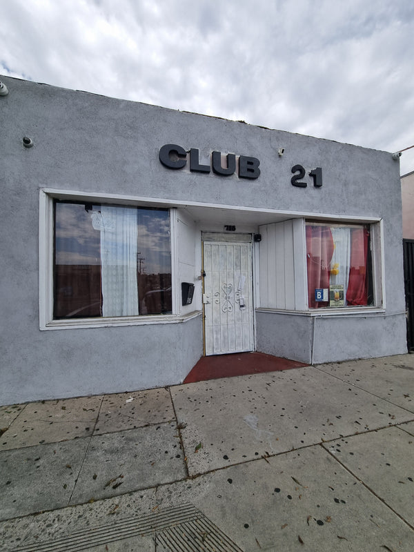 Image of bar the Club 21 1