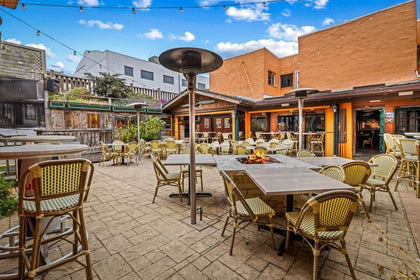 image of restaurant 1