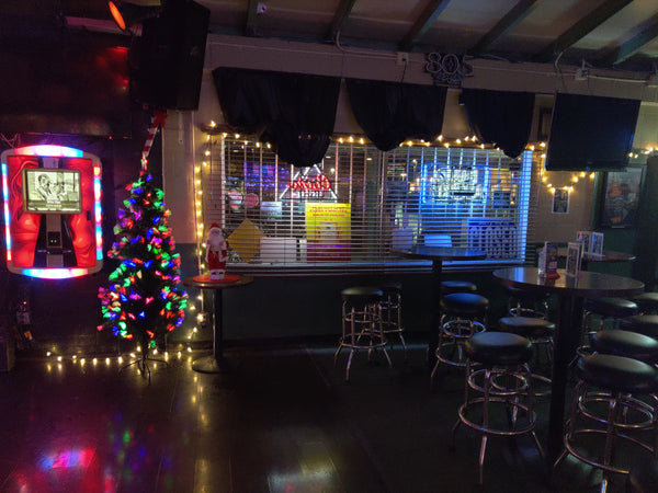 Image of bar the Frogee's Cocktail Lounge 1