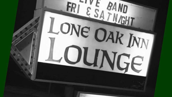 Image of bar the Lone Oak Lounge 1